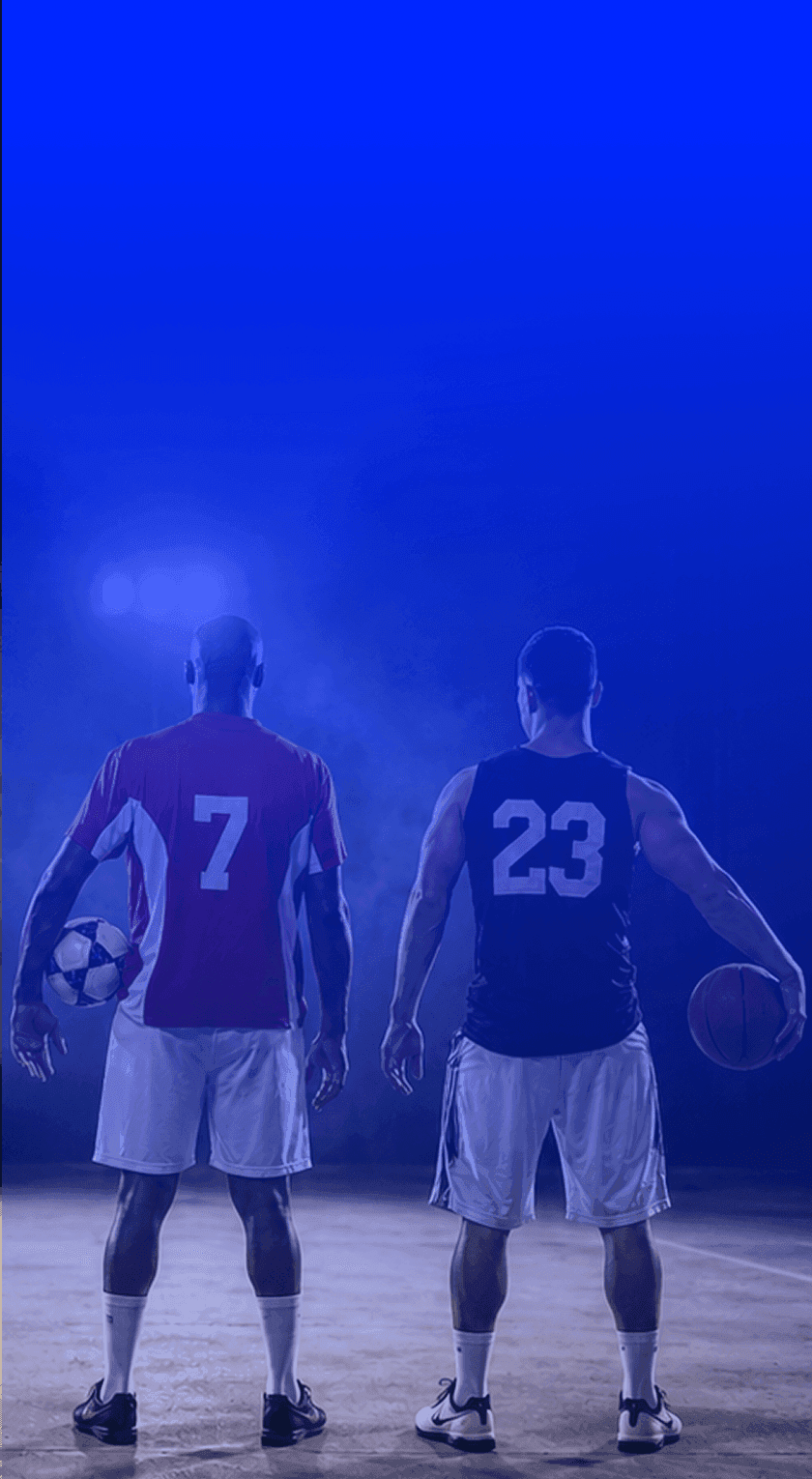 Спортсмены в экипировке Joma
